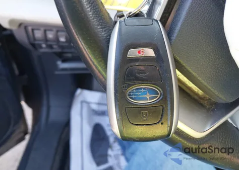 2021 Subaru Ascent Premium из США, поврежденный, VIN 4S4WMAFDXM3406737